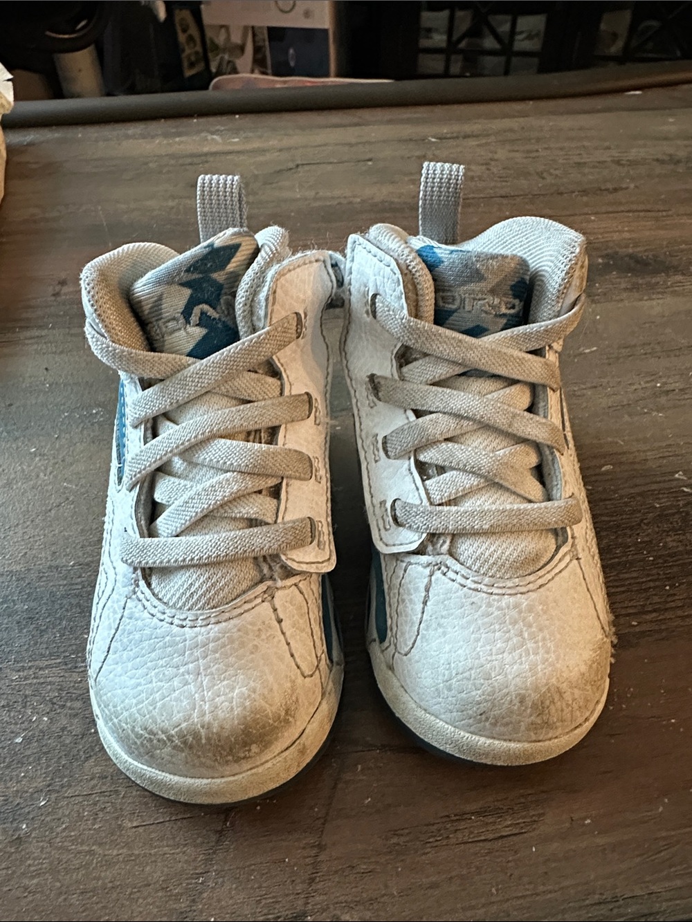 Nike Kids High-Top Sneakers in Light Gray and Blue